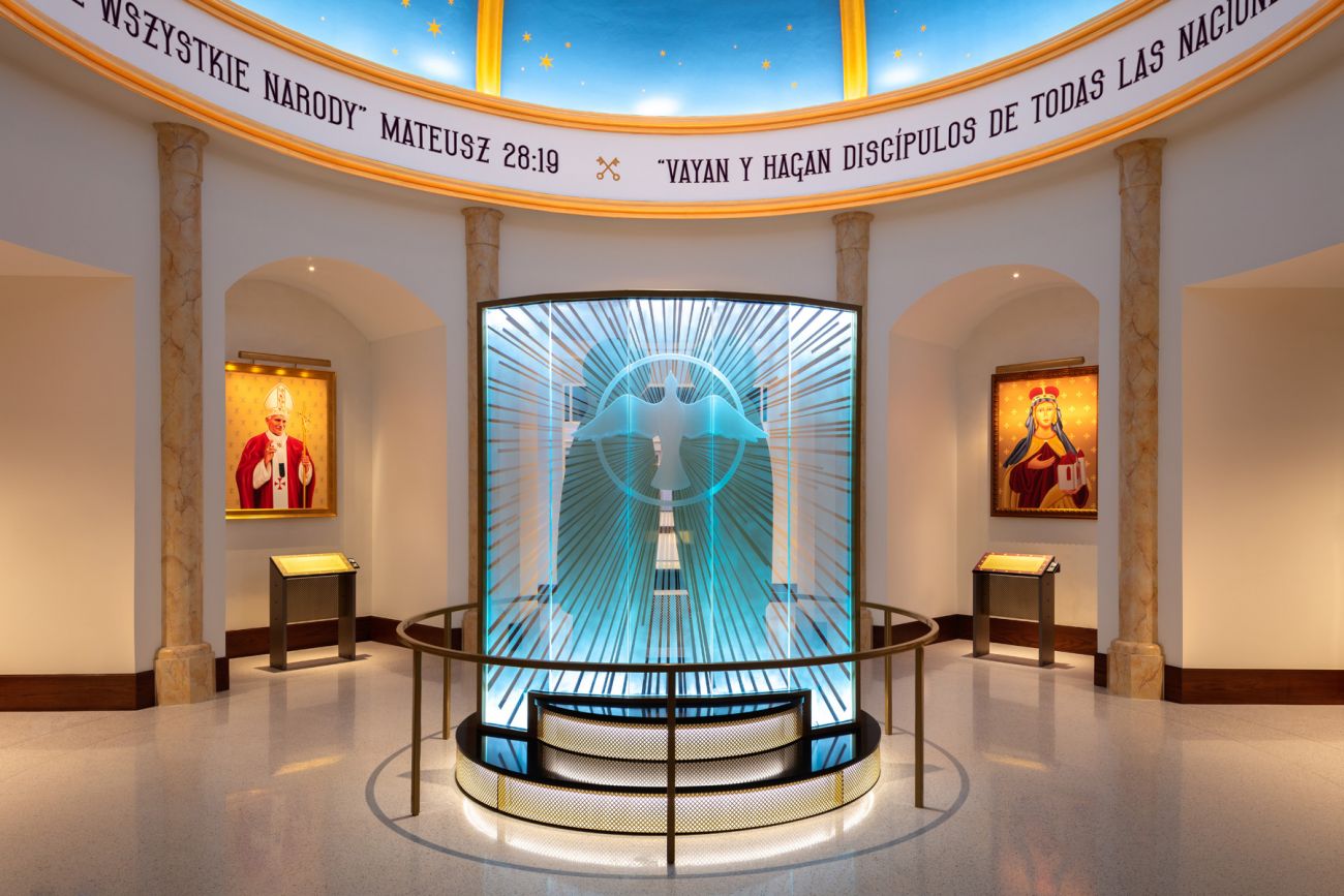Lobby Rotunda